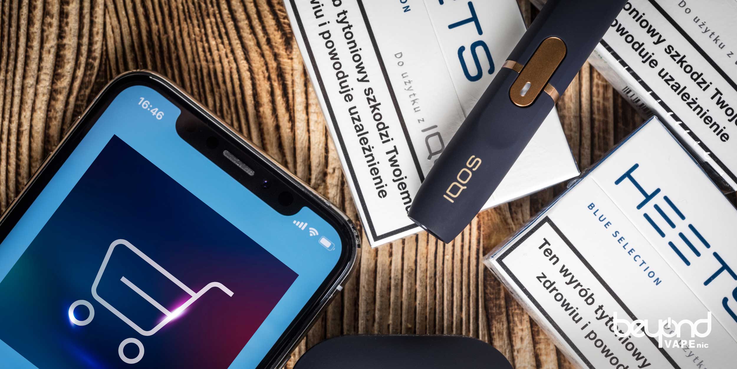 アイパッドで買い物をしている人